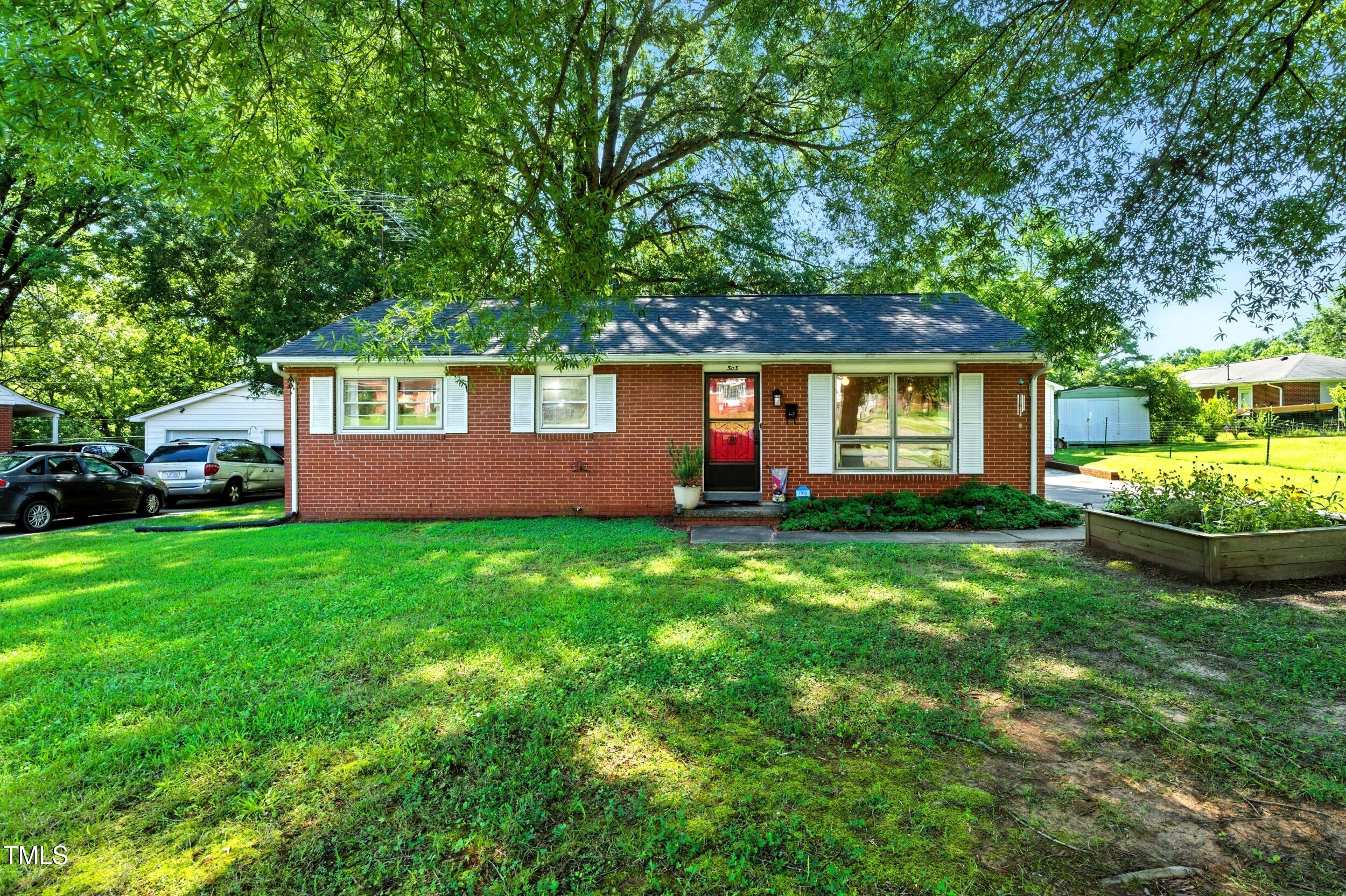 503 Stokes Road Graham, NC 27253 - Photo 2 of 47 RG1_7268