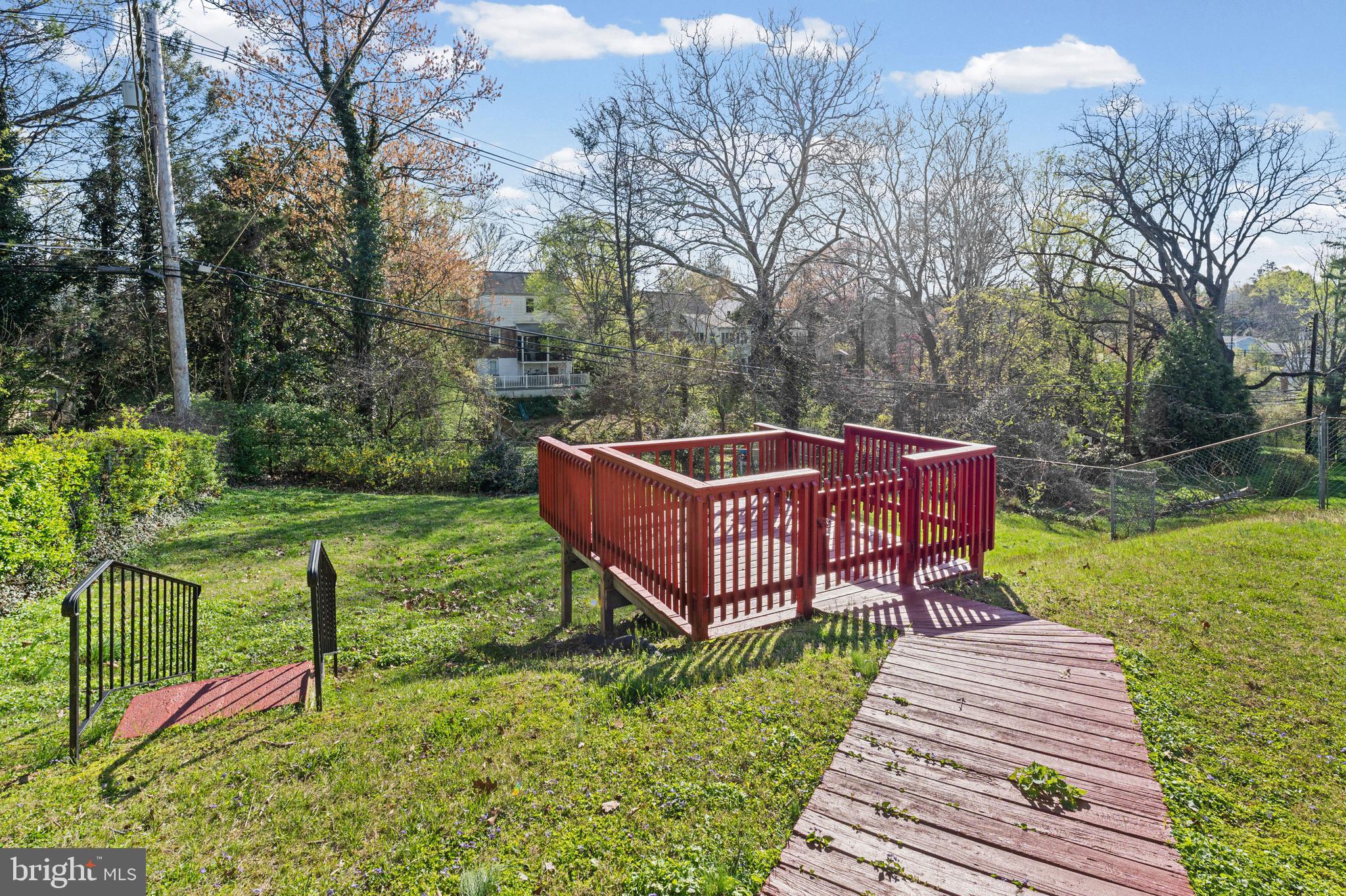 1413 Glendale Road Baltimore, MD 21239 - Photo 23 of 26 Rear Deck