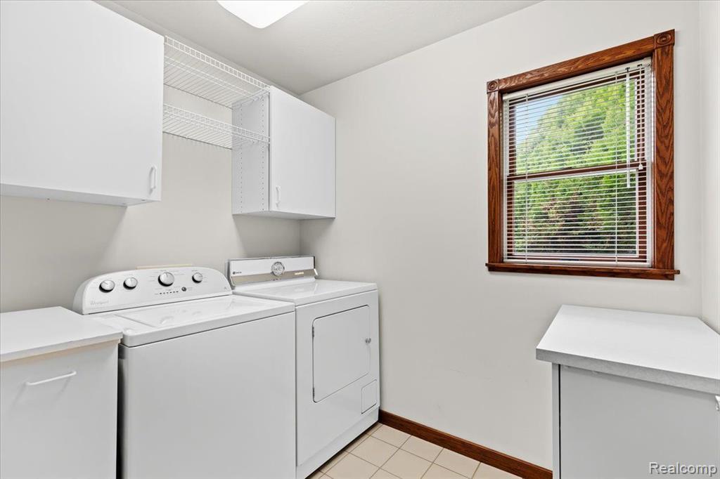 313 East Rolston Road Linden, MI 48451 - Photo 15 of 32