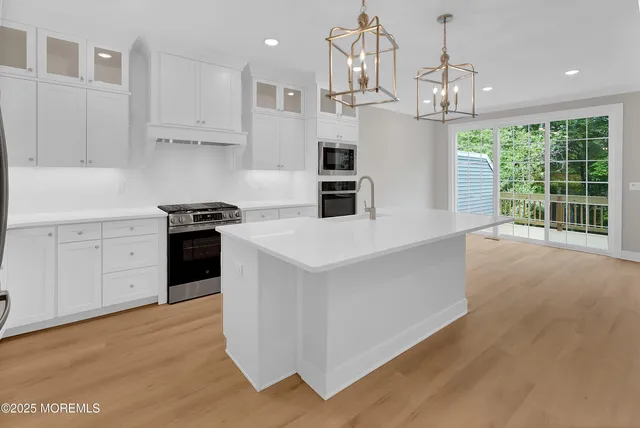 $899,000 | 1614 Melrose Boulevard, Unit 1604, Manalapan, NJ 07726