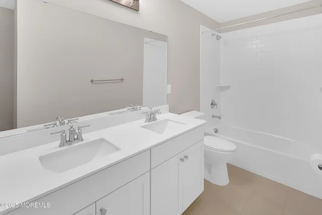 $899,000 | 1614 Melrose Boulevard, Unit 1604, Manalapan, NJ 07726