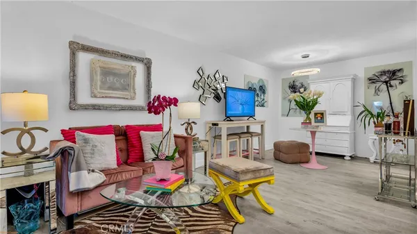 $160,000 | 420 North Villa Court, Unit 107, Palm Springs, CA 92262