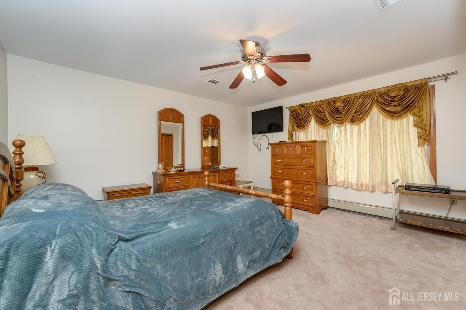 4 Drinking Brook Road Monmouth Junction, NJ 08852 - Photo 32 of 70