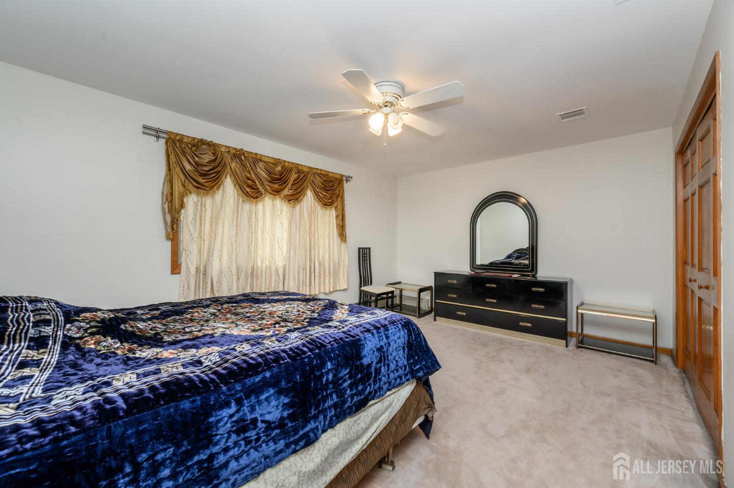 4 Drinking Brook Road Monmouth Junction, NJ 08852 - Photo 36 of 70 a bedroom with a bed and a window