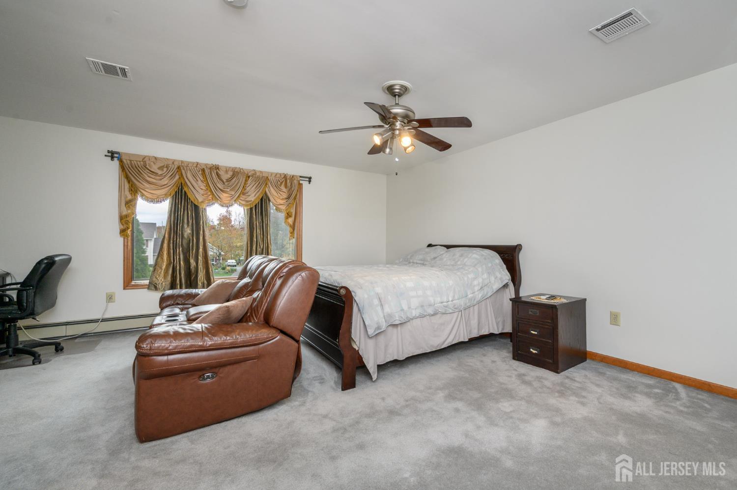 4 Drinking Brook Road Monmouth Junction, NJ 08852 - Photo 41 of 70 a bedroom with a bed and window