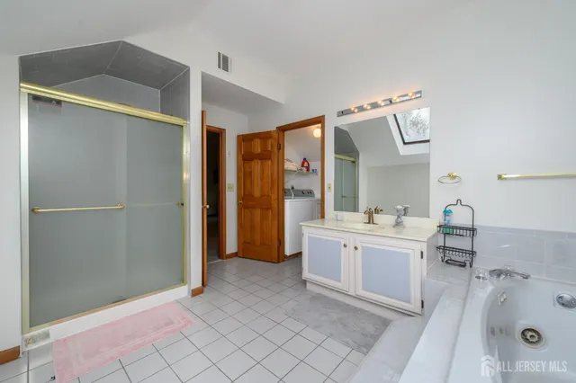 $1,300,000 | 4 Drinking Brook Road, Monmouth Junction, NJ 08852