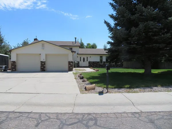 $429,000 | 1001 Cheshire Street, Casper, WY 82609