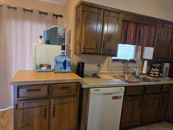 $429,000 | 1001 Cheshire Street, Casper, WY 82609