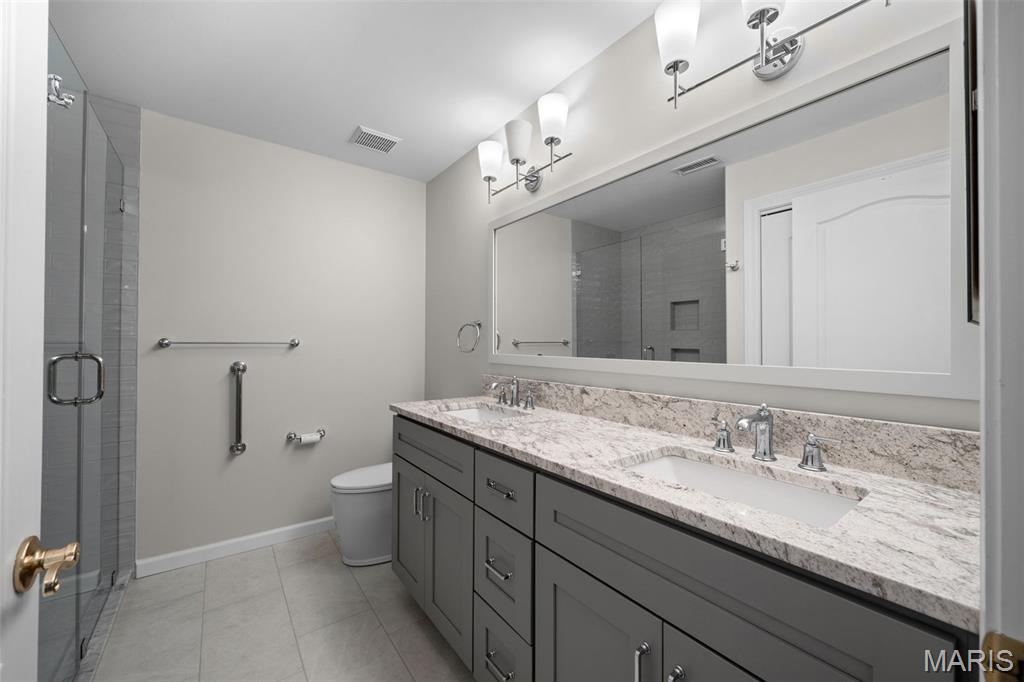 750 South Hanley Road, Unit 430 St. Louis, MO 63105 - Photo 15 of 36