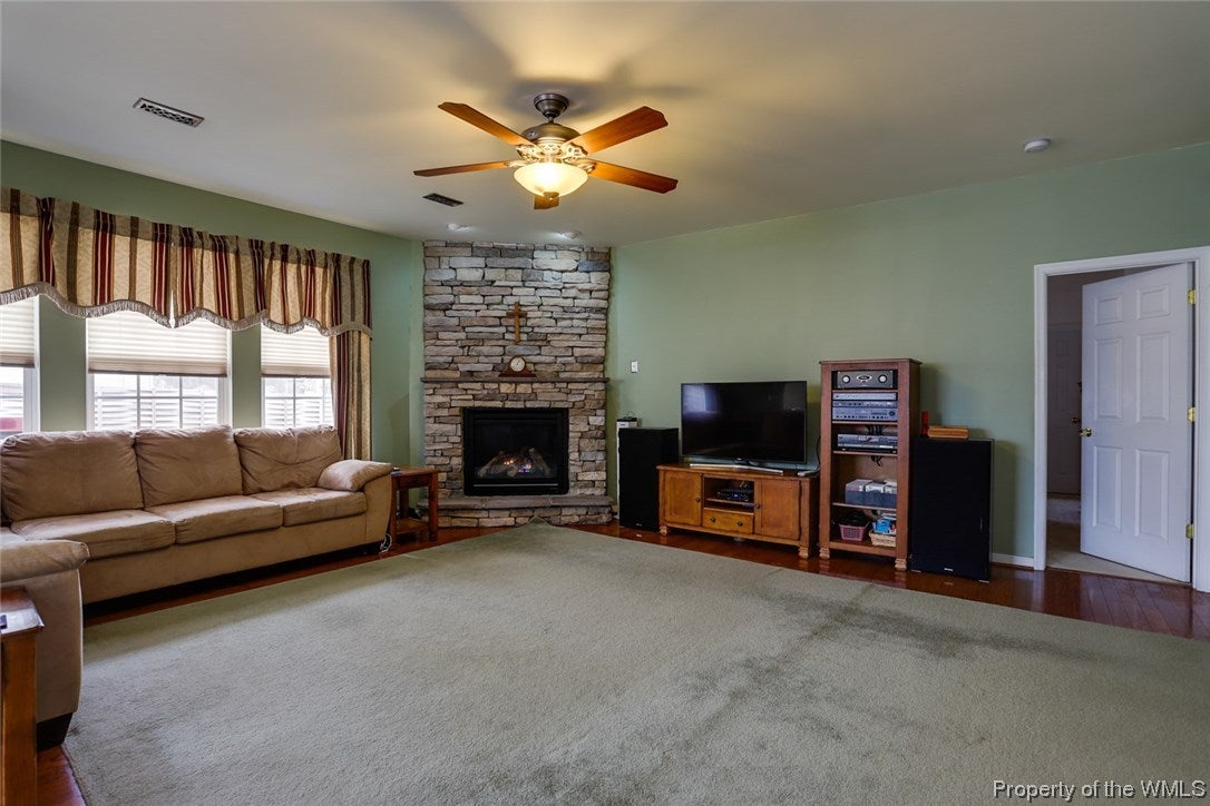 6243 Ruth Drive Gloucester, VA 23061 - Photo 7 of 32 Gallery Image 7