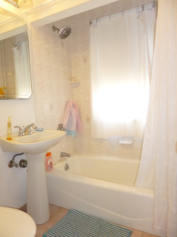 40 Newman Road, Unit 40 Malden, MA 02148 - Photo 6 of 12