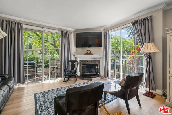 $509,000 | 24109 Del Monte Dr., Unit 463, Valencia, CA 91355