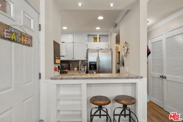 $509,000 | 24109 Del Monte Dr., Unit 463, Valencia, CA 91355