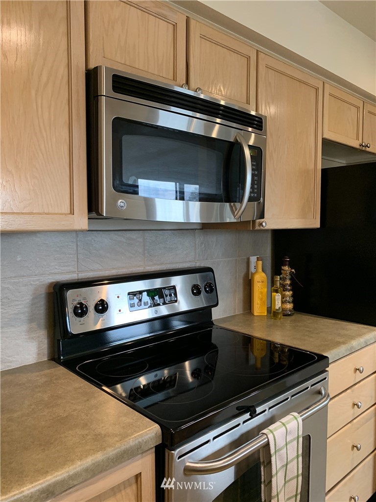 18930 Bothell Everett Highway, Unit F302 Bothell, WA 98012 - Photo 7 of 21