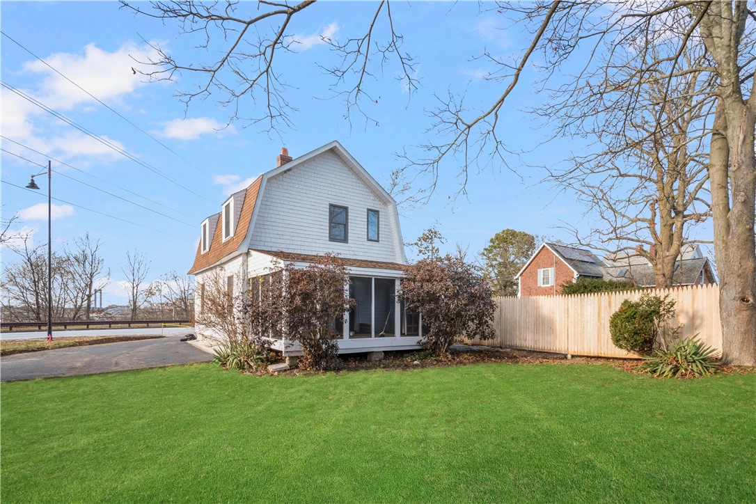 222 2nd Street East Providence, RI 02914 - Photo 24 of 27