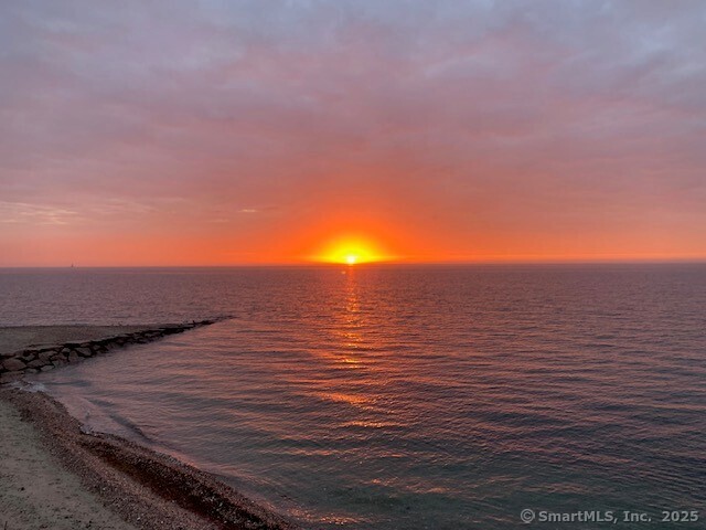 2144 Fairfield Beach Road Fairfield, CT 06824 - Photo 29 of 32