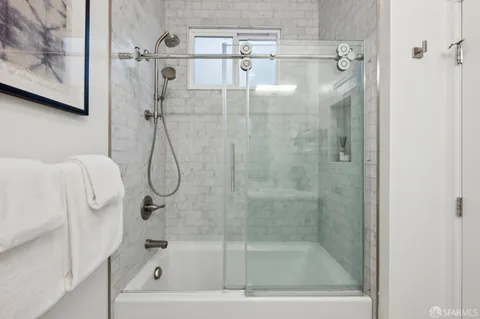 $949,000 | 1070 Post Street, Unit 4, San Francisco, CA 94109