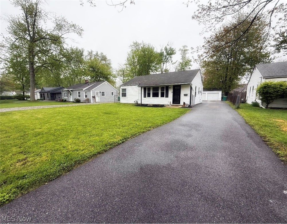 4887 Marigold Road Mentor, OH 44060 - Photo 2 of 16