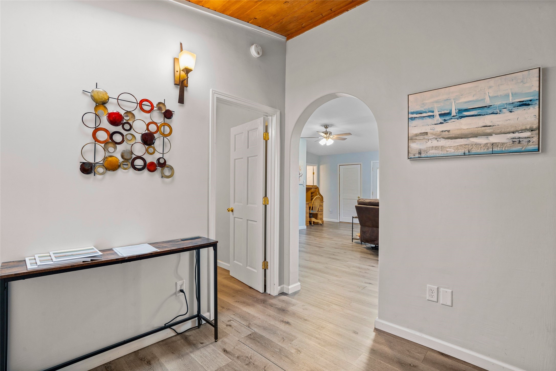 1661 Cerro Gordo Road, Unit E Santa Fe, NM 87501 - Photo 25 of 50 Attached Casita separate entrance