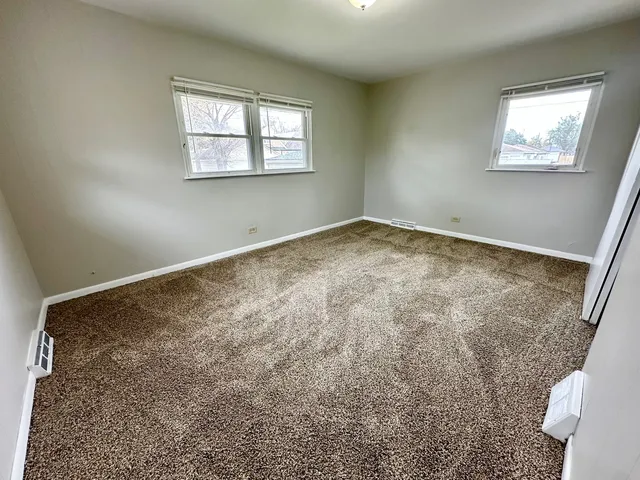 $272,000 | 3729 Grove Avenue, Berwyn, IL 60402