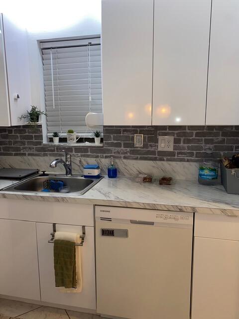 9300 Southwest 8th Street, Unit 305 Boca Raton, FL 33428 - Photo 9 of 22 IMG_2367