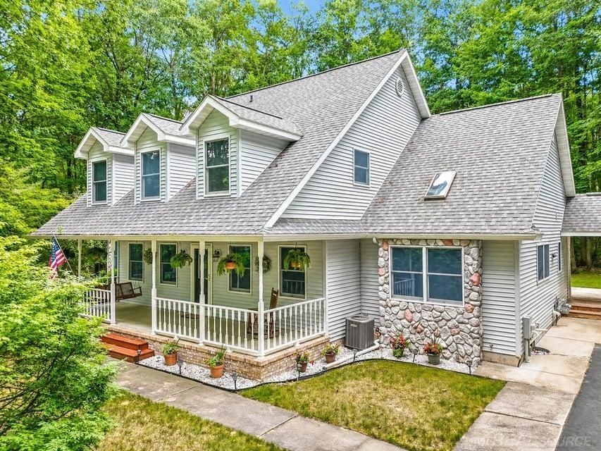 5675 Old Orchard Road Prudenville, MI 48651 - Photo 2 of 49