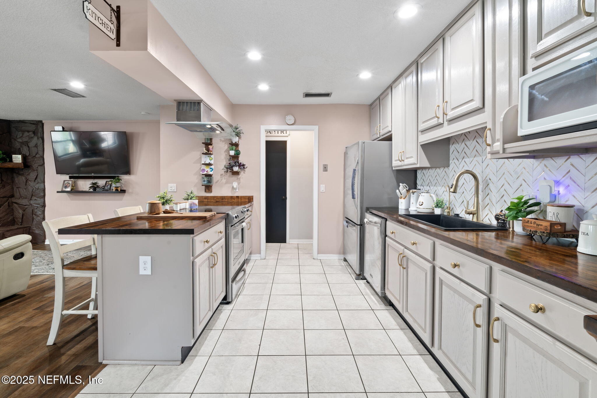 3336 Waverly Dock Road Jacksonville, FL 32223 - Photo 17 of 39 Kitchen