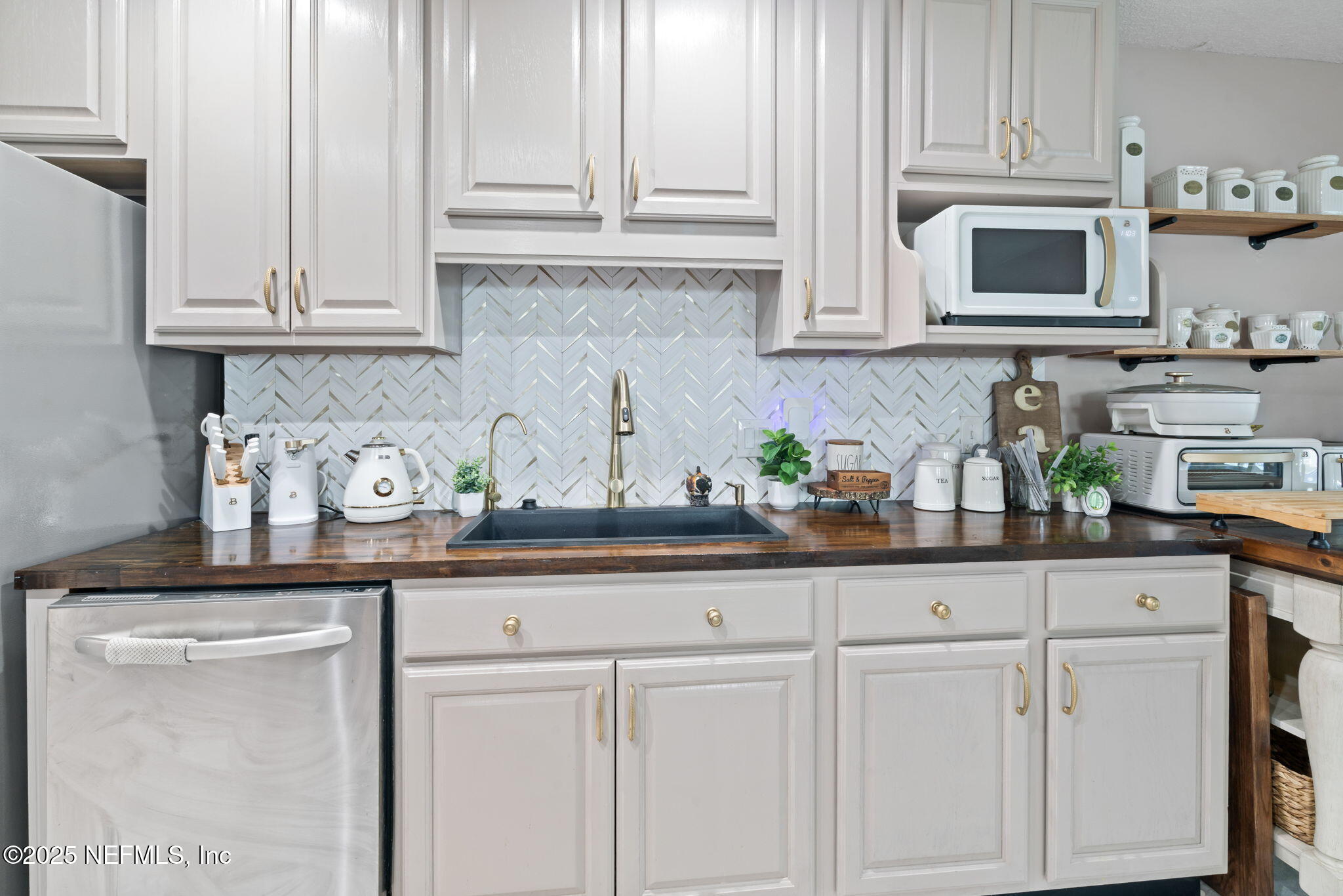 3336 Waverly Dock Road Jacksonville, FL 32223 - Photo 19 of 39 Remodeled kitchen