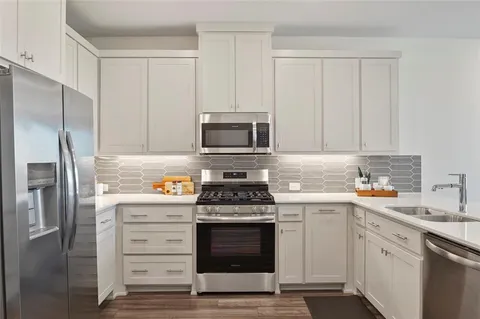 $330,000 | 320 Parkside Drive, Argyle, TX 76226