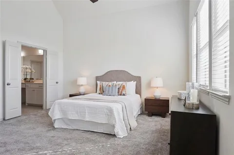 $330,000 | 320 Parkside Drive, Argyle, TX 76226