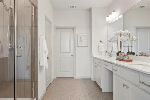 $330,000 | 320 Parkside Drive, Argyle, TX 76226