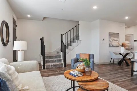 $330,000 | 320 Parkside Drive, Argyle, TX 76226