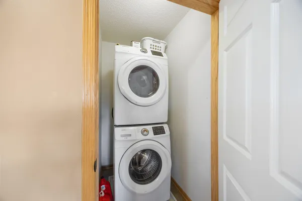 $280,000 | 14573 Olivine Way Northwest, Ramsey, MN 55303