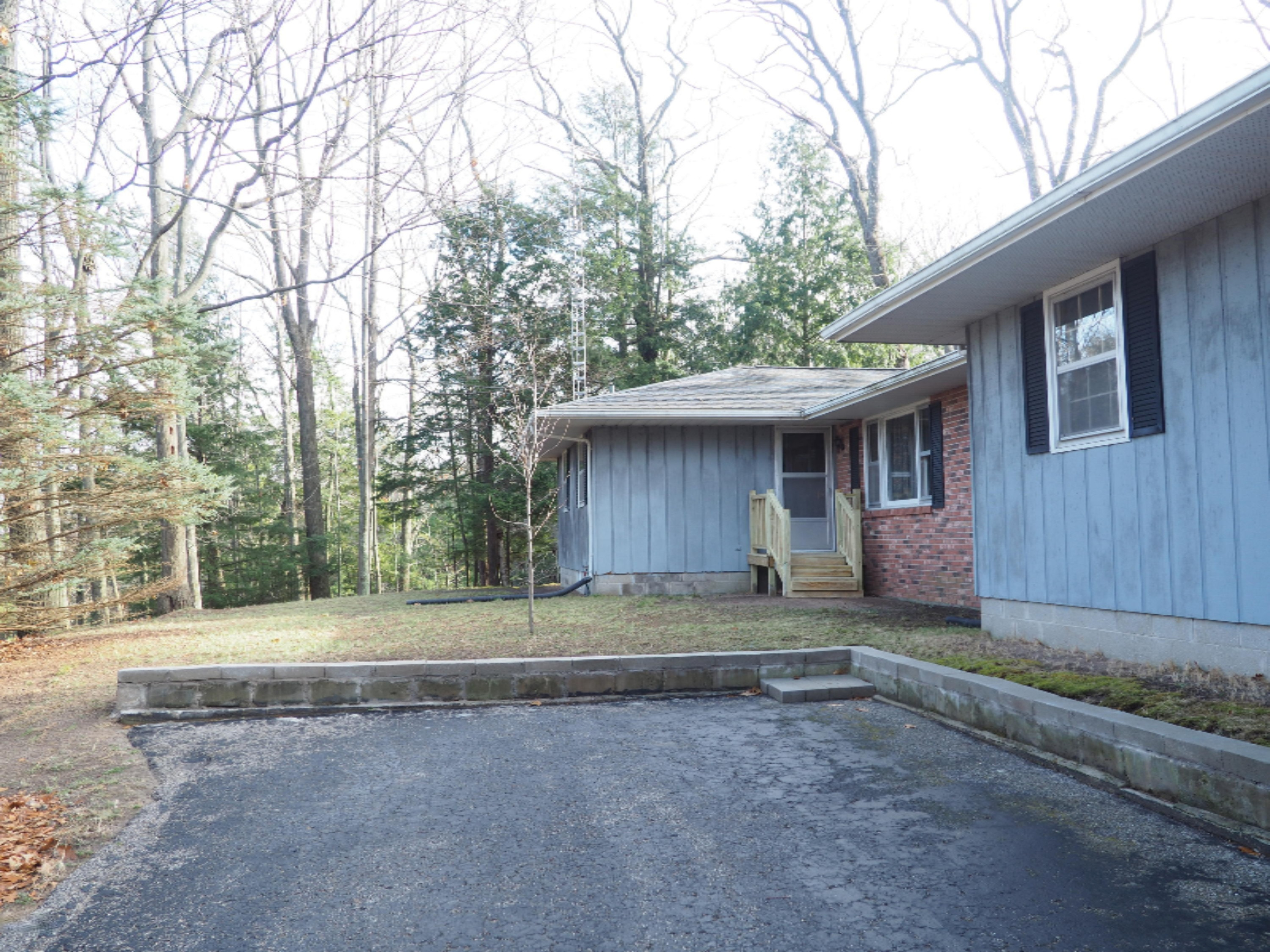 583 East Kott Road Manistee, MI 49660 - Photo 9 of 117 PB280297