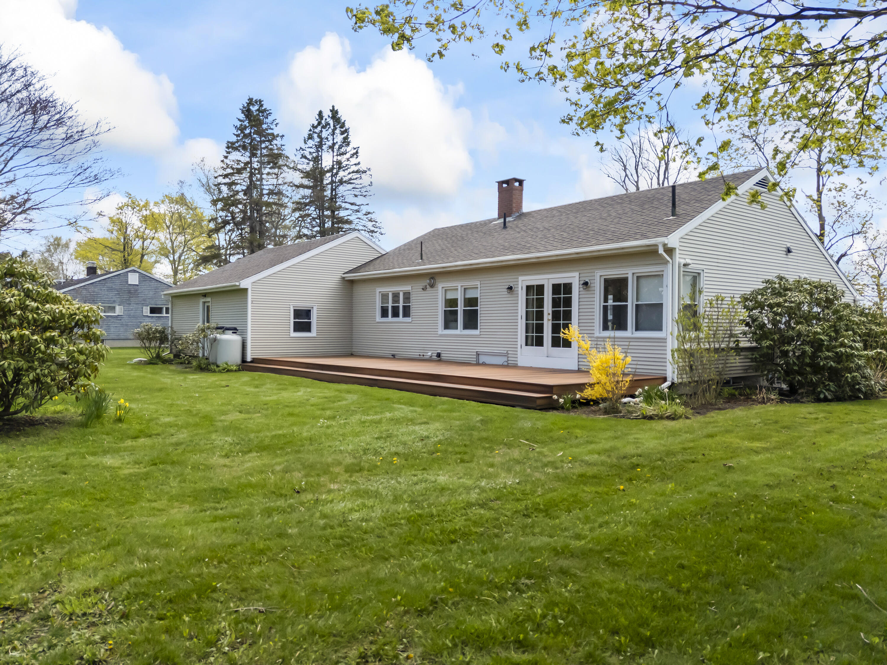 12 Samoset Road Rockland, ME 04841 - Photo 16 of 37 12 Samoset Rd_141