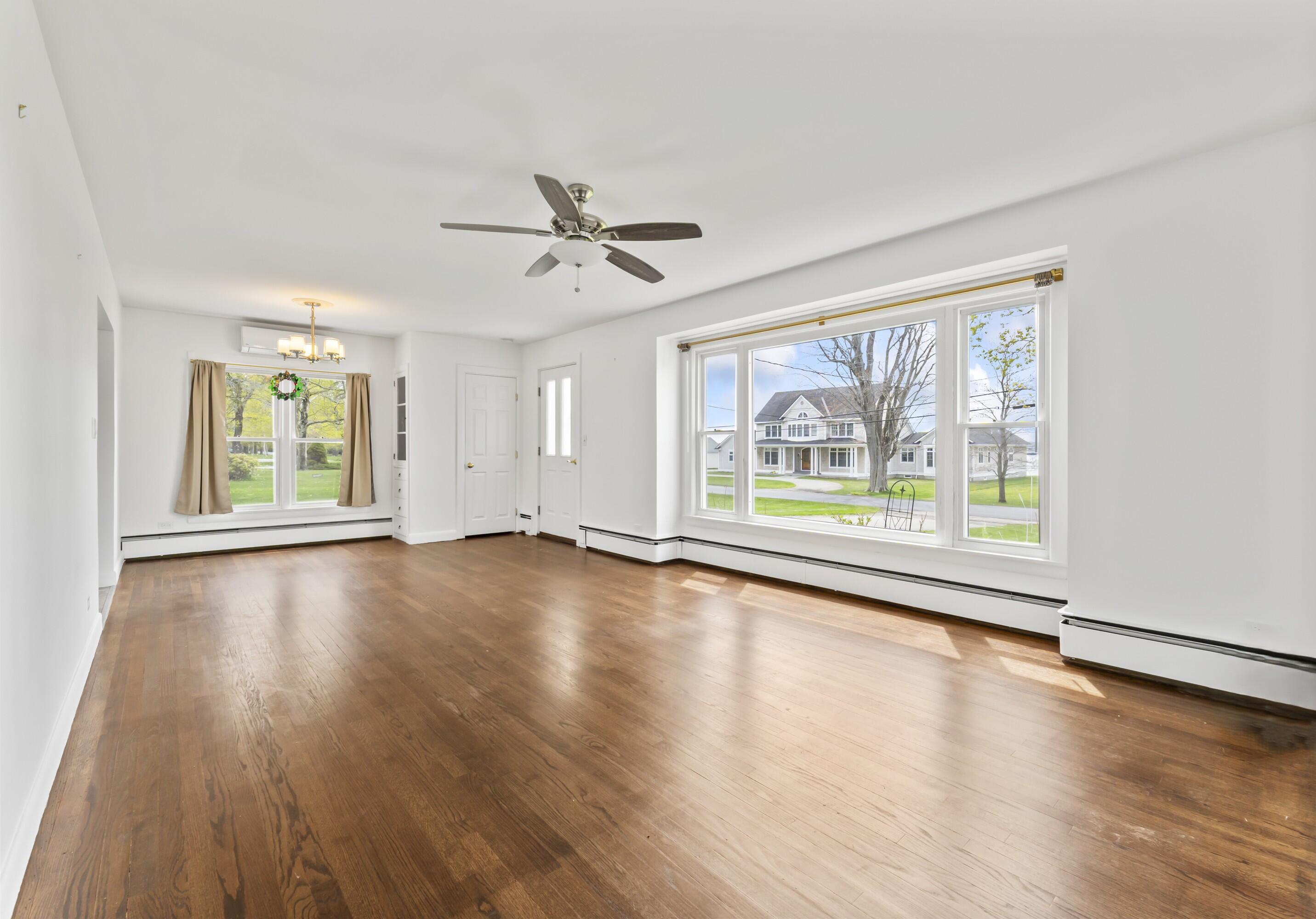 12 Samoset Road Rockland, ME 04841 - Photo 23 of 37 12 Samoset Rd_110