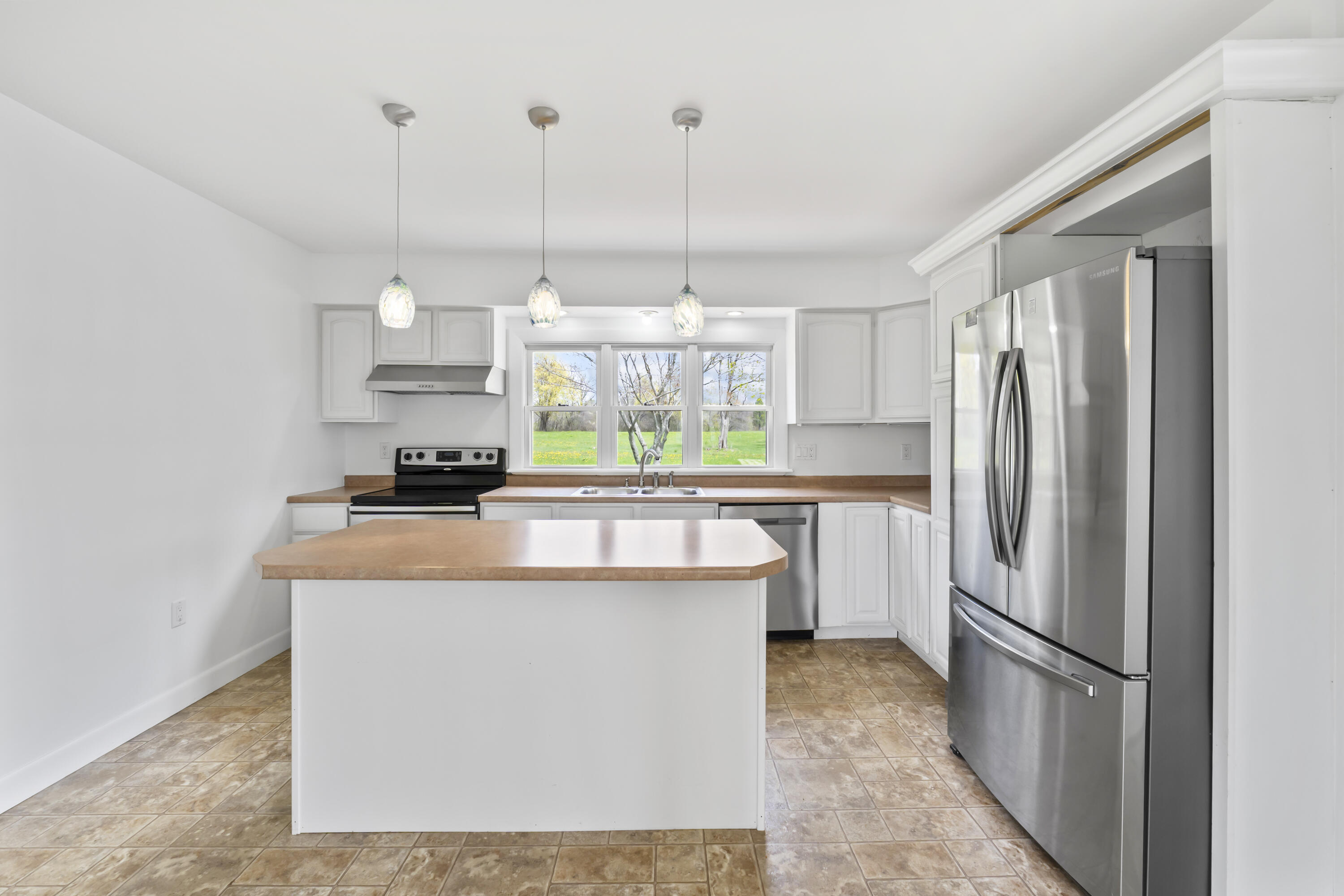 12 Samoset Road Rockland, ME 04841 - Photo 28 of 37 12 Samoset Rd_115