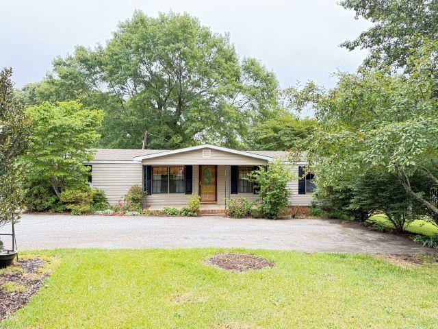 390 Abernathy Road Inman, SC 29349 - Photo 1 of 29