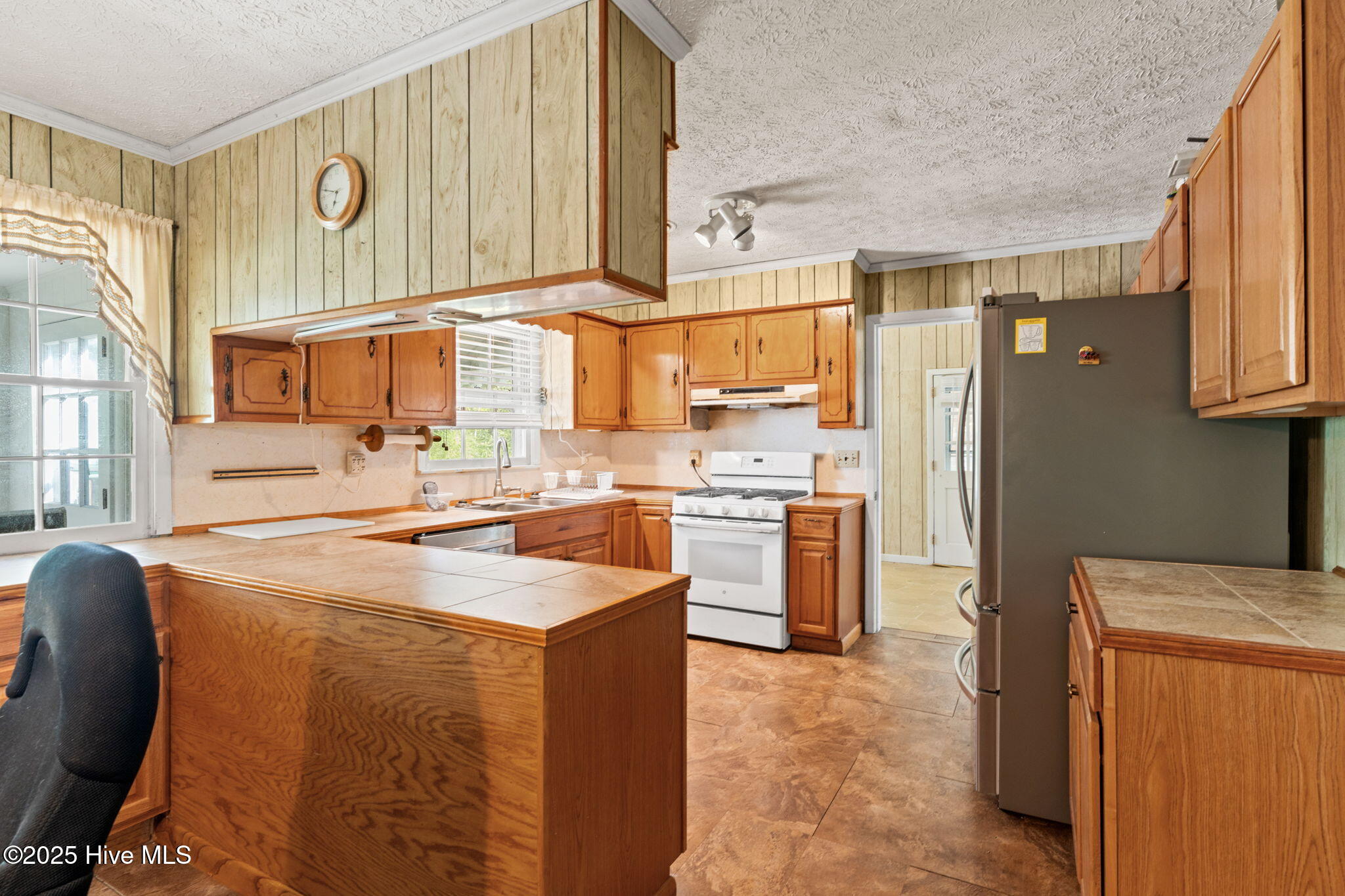 6882 Parker Road Northwest Ash, NC 28420 - Photo 9 of 31 Kitchen