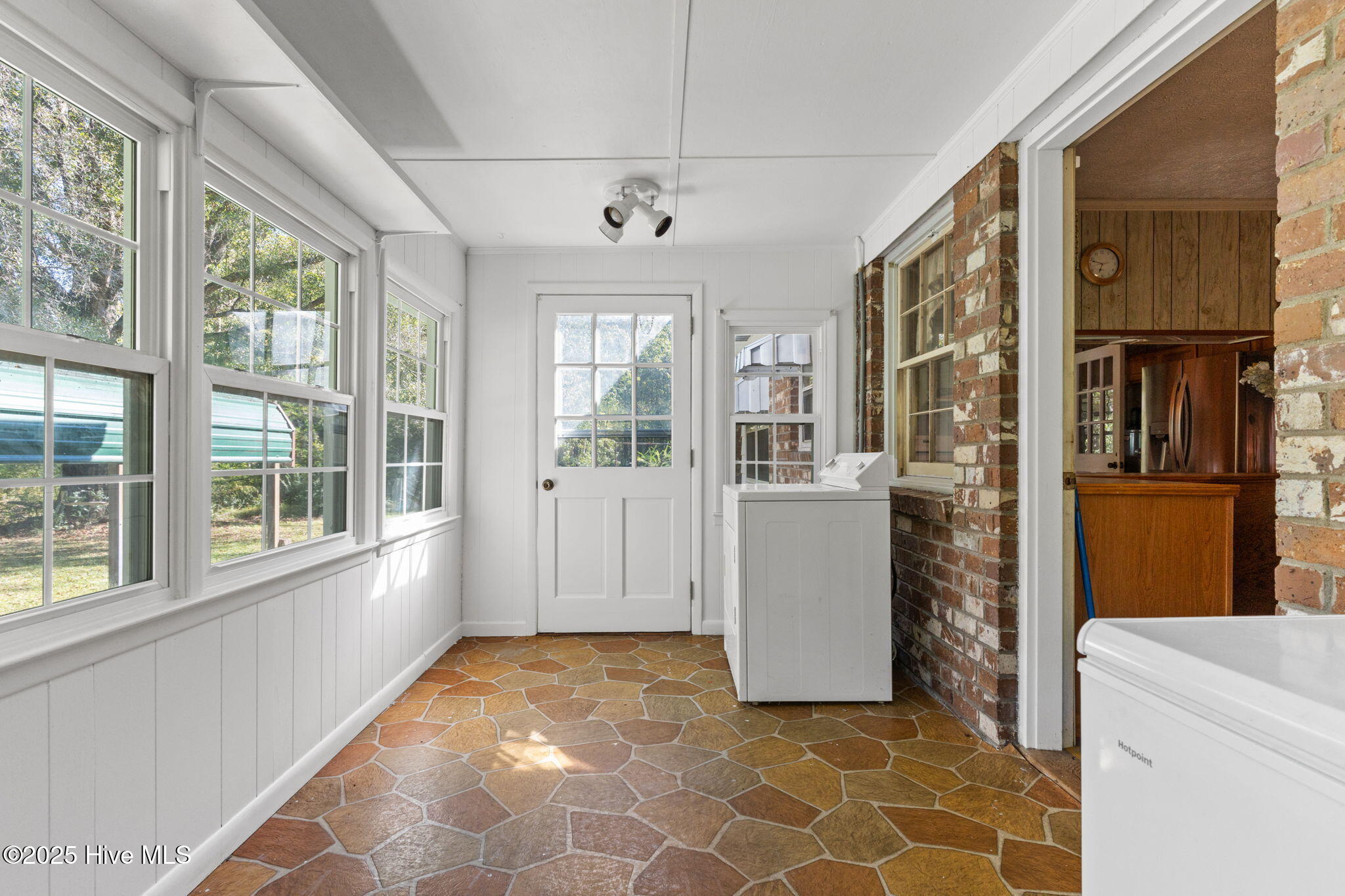6882 Parker Road Northwest Ash, NC 28420 - Photo 22 of 31 Side room off kitchen