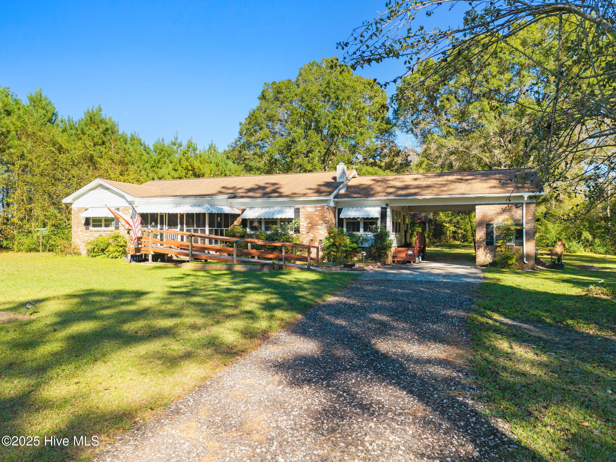 6882 Parker Road Northwest Ash, NC 28420 - Photo 2 of 31 Front of home