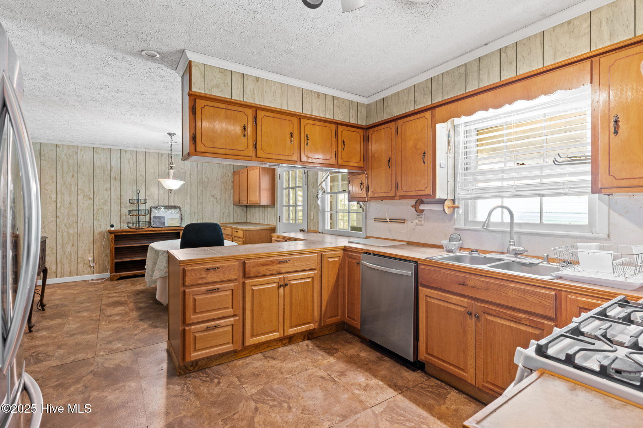 6882 Parker Road Northwest Ash, NC 28420 - Photo 7 of 31 Kitchen