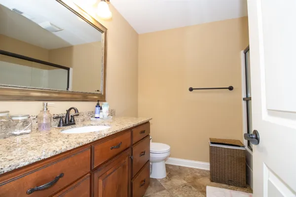 $655,000 | 2084 Long Cove Circle, Newburgh, IN 47630