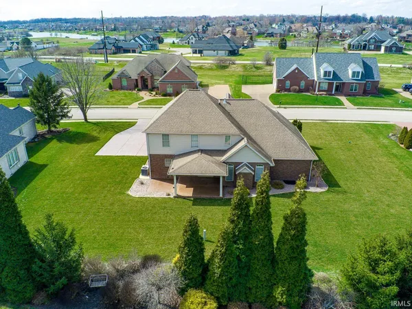 $655,000 | 2084 Long Cove Circle, Newburgh, IN 47630