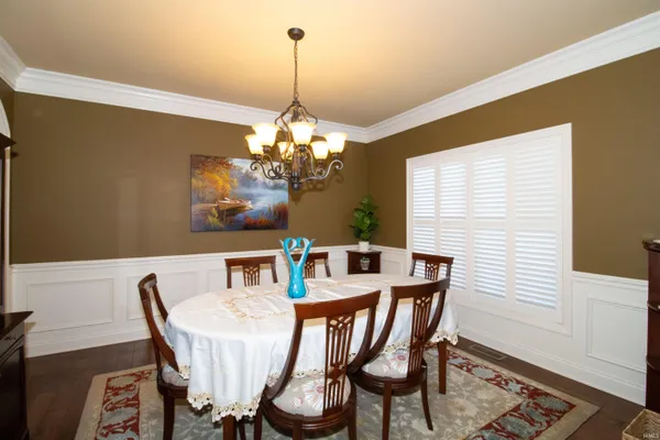 $655,000 | 2084 Long Cove Circle, Newburgh, IN 47630