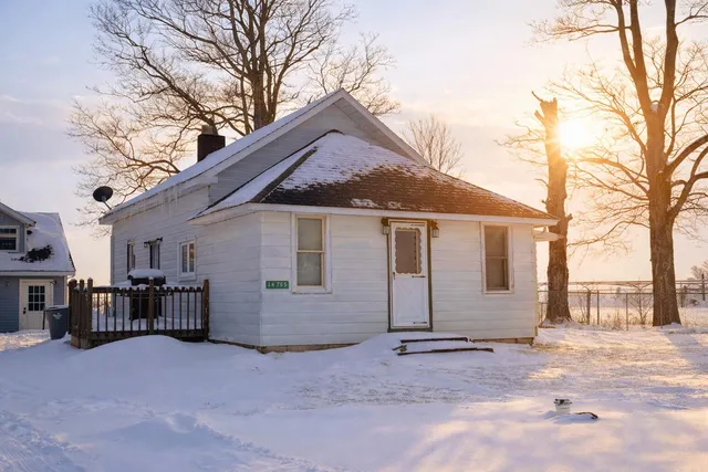 $160,000 | 14765 Highway 12, Union, MI 49130