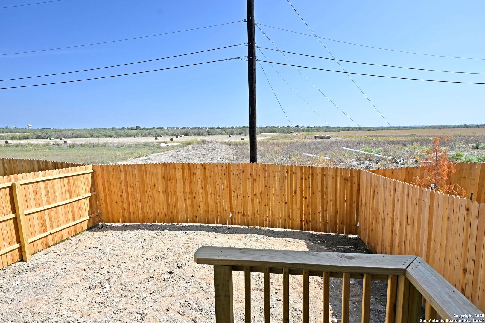 5014 Winecup Cove Converse, TX 78109 - Photo 9 of 25 a view of a balcony with an outdoor space and balcony