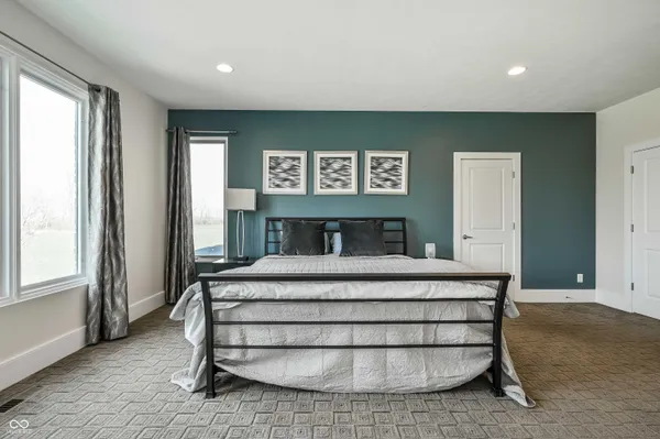 $660,000 | 4598 South Ridgeview Drive, Greenfield, IN 46140