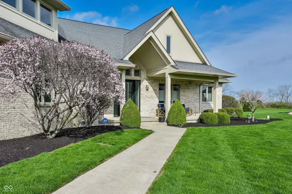 $660,000 | 4598 South Ridgeview Drive, Greenfield, IN 46140