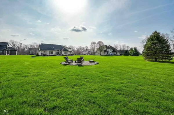 $660,000 | 4598 South Ridgeview Drive, Greenfield, IN 46140